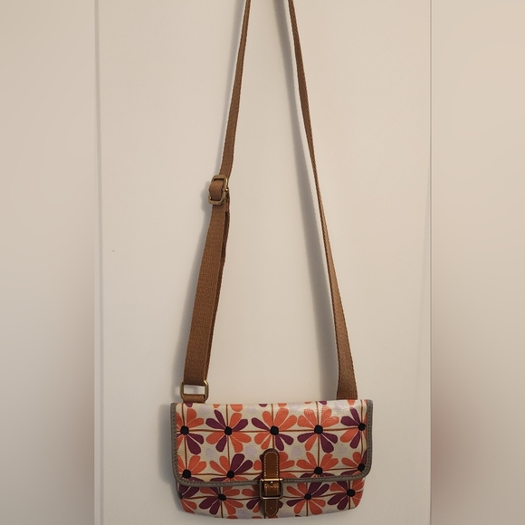 Fossil Crossbody - Picture 3 of 7